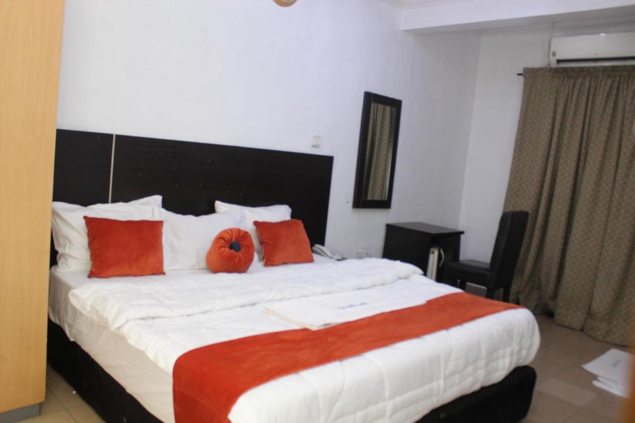 Blue Moon Hotels Victoria Island Lagos Exterior foto