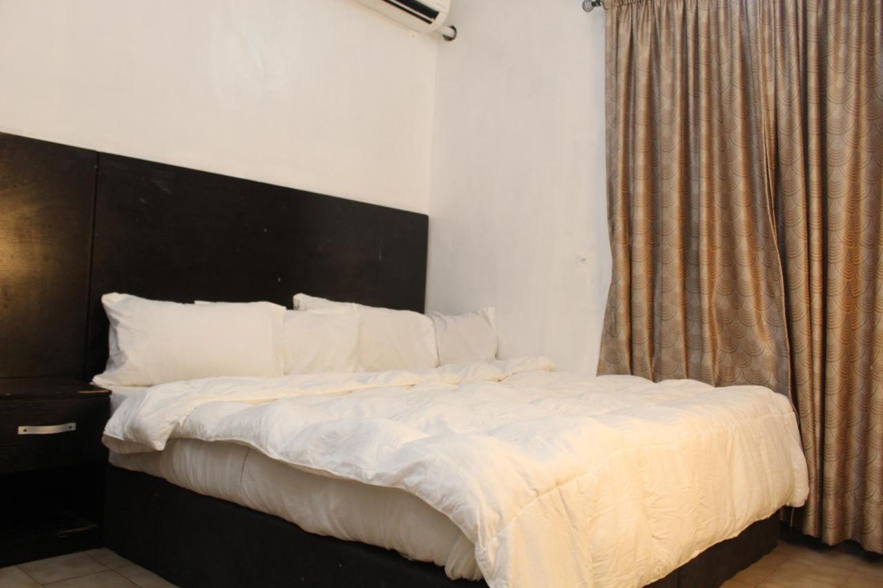 Blue Moon Hotels Victoria Island Lagos Exterior foto