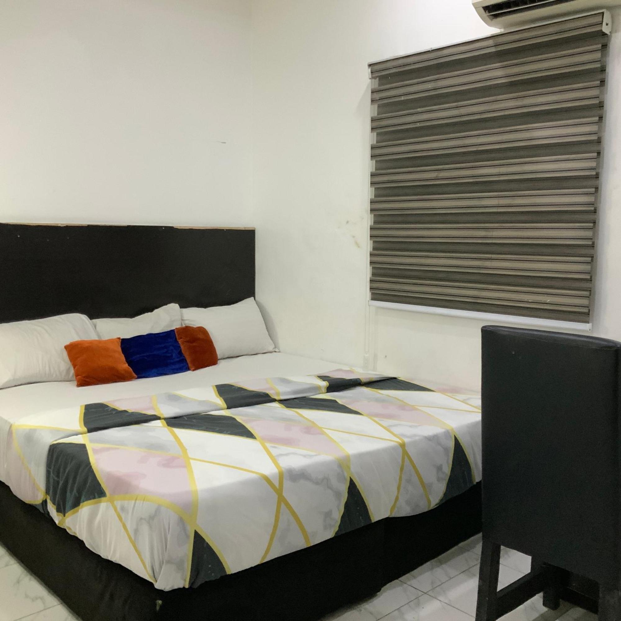 Blue Moon Hotels Victoria Island Lagos Exterior foto